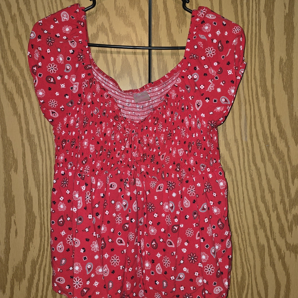 Womens Red Paisly Blouse L